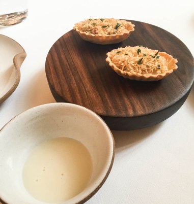 Oyster: pis and velouté.